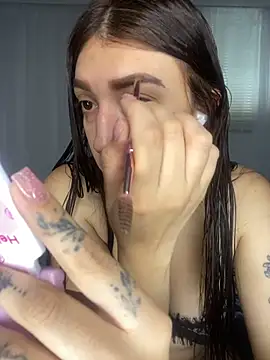 Snapshot of Mia__Gray chatting on November 2025 06:09:02 PM Mia Gray online show from November 2025 06:09:02 PM