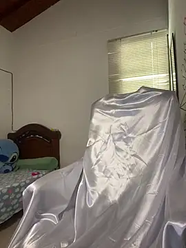 Mia  Gray online show from April 2026 05:13:02 PM