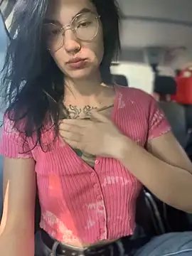 MeekyRich online show from September 2025 03:29:01 AM