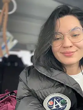 MeekyRich online show from November 2025 03:05:01 AM