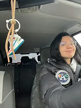 MeekyRich online show from December 2025 04:42:02 AM