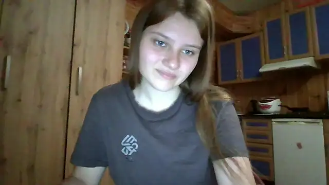 Snapshot of Little_shygirl chatting on September 2025 04:17:02 AM Little shygirl online show from September 2025 04:17:02 AM
