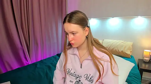 Candy Cansew online show from September 2025 01:38:02 AM