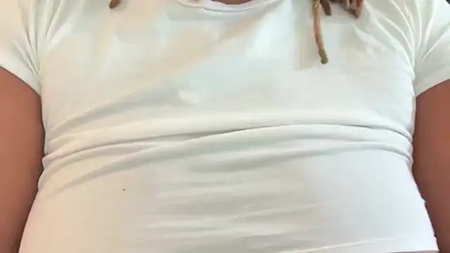 RoyalQueen2u online show from April 2026 06:31:01 PM