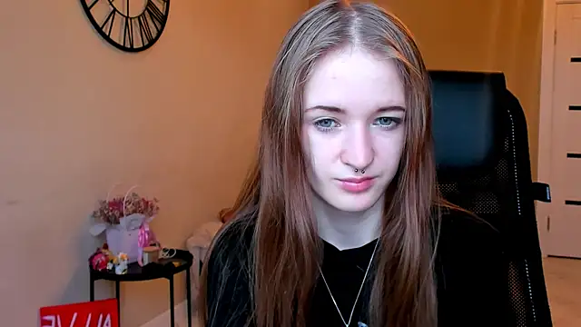 KateKayer online show from November 2025 11:25:02 AM