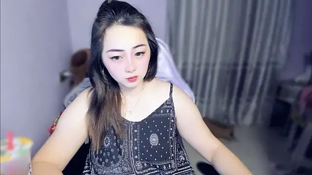 yuki3366 online show from December 2025 01:08:01 PM