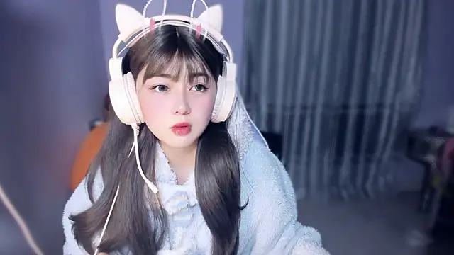 yuki3366 online show from February 2026 12:31:01 PM