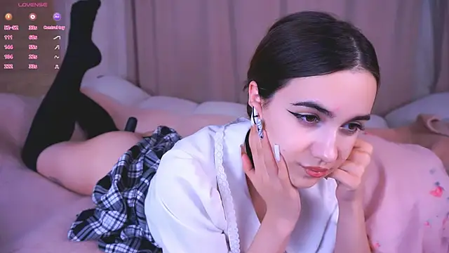 CupSizeGirl online show from October 2025 01:35:02 PM