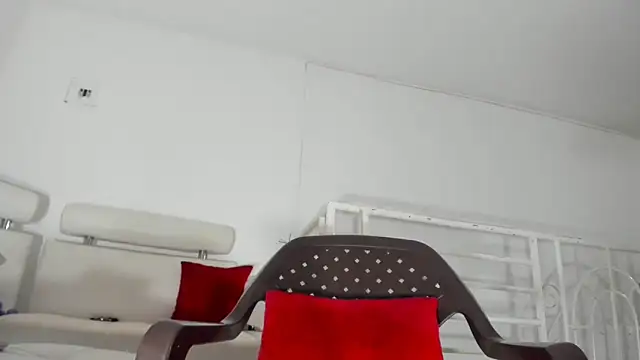 feliipehot online show from February 2026 01:29:02 PM