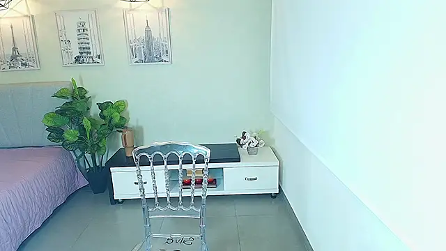  Victoria Collins online show from September 2025 11:00:01 AM