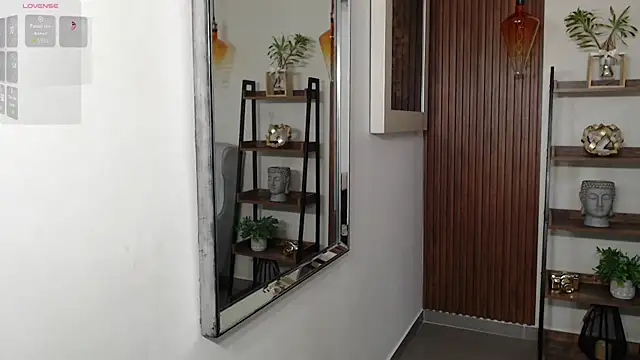  Victoria Collins online show from December 2025 11:04:02 AM