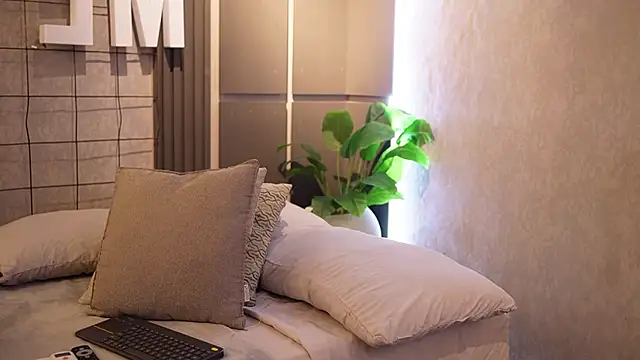 Susan wall online show from April 2026 01:51:02 PM