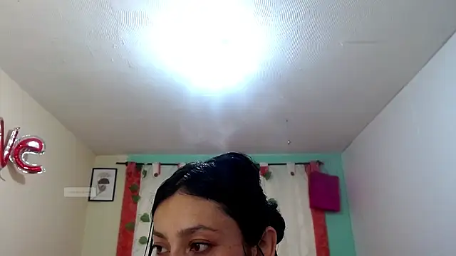 vale miel online show from October 2025 06:10:01 PM