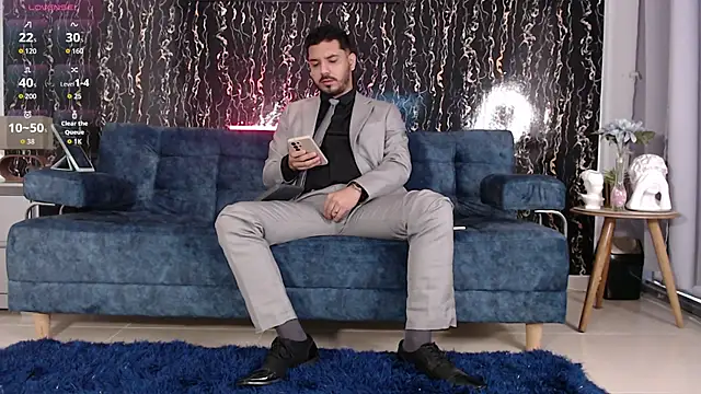 samuelcoopeer online show from November 2025 01:44:02 PM