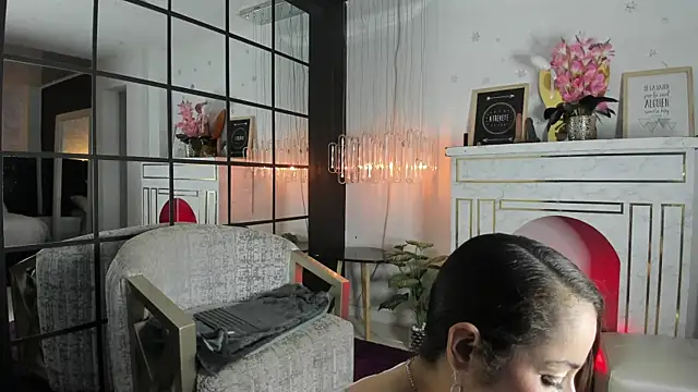 floraginette online show from January 2026 11:10:01 PM