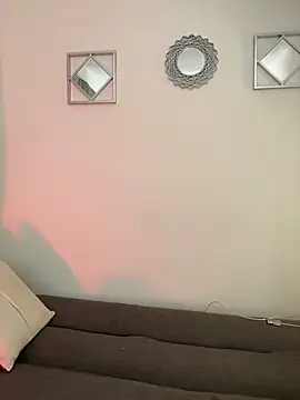 alissradiante1 online show from April 2026 01:39:01 AM