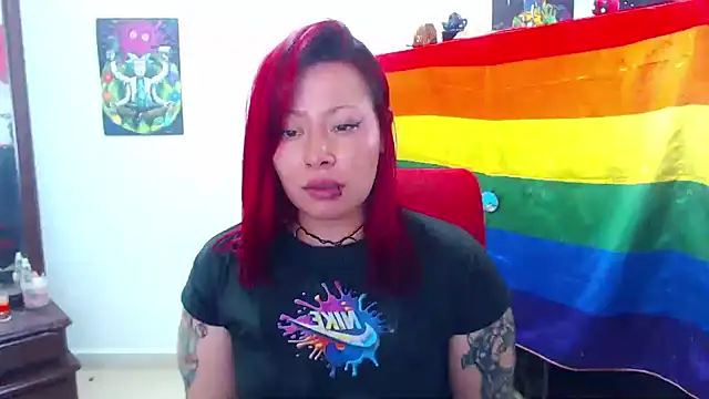 Snapshot of Aleja2530 chatting on October 2025 09:57:01 PM Aleja2530 online show from October 2025 09:57:01 PM