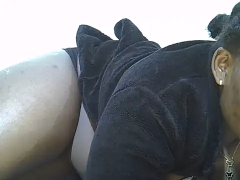 Snapshot of Sweet_Dana2 chatting on June 2026 12:32:02 AM Sweet Dana2 online show from June 2026 12:32:02 AM