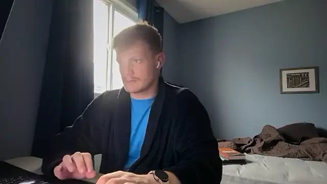 lustylyndon online show from April 2026 07:15:01 PM