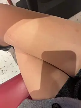 xiaoyuan01 online show from March 2026 01:56:01 AM