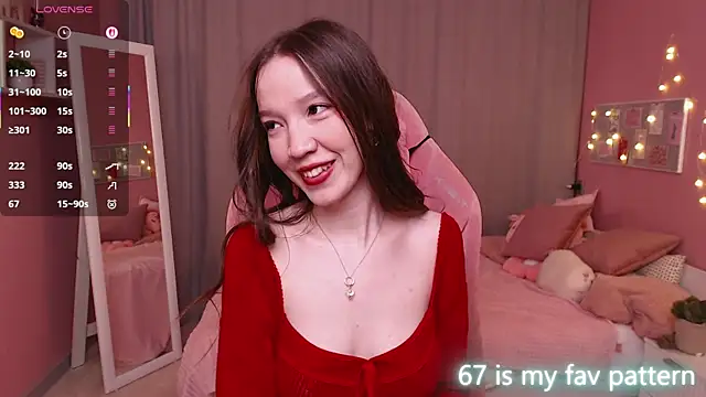 Shriya Sarann online show from February 2026 02:03:01 PM