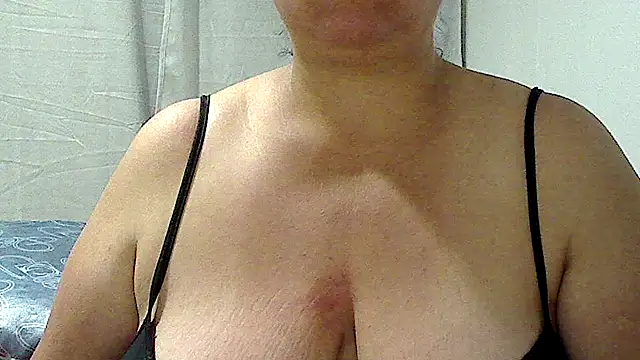 luciana69hot online show from October 2025 03:08:01 PM