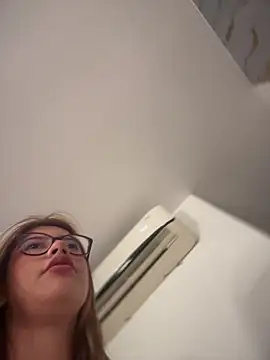 sara calderon online show from February 2026 01:31:02 PM