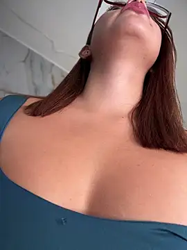 sara calderon online show from April 2026 01:43:02 PM