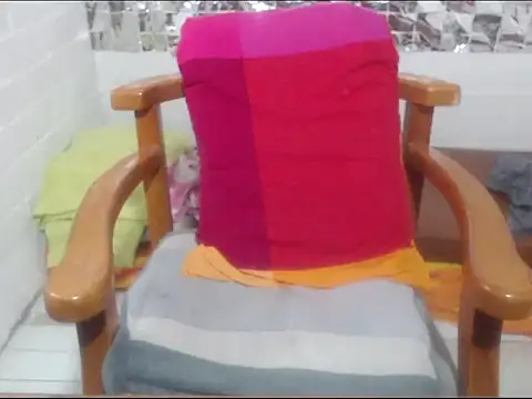 rose-crystal online show from February 2026 11:01:02 PM