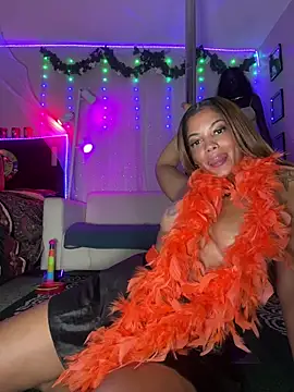 Snapshot of AsiaEssence chatting on October 2025 10:54:02 PM AsiaEssence online show from October 2025 10:54:02 PM