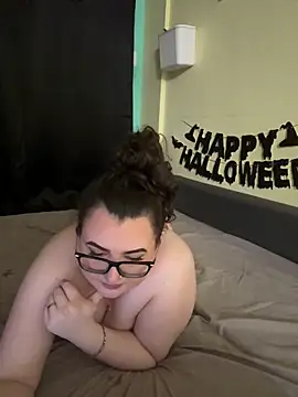 HaleyAyush online show from October 2025 04:52:01 PM