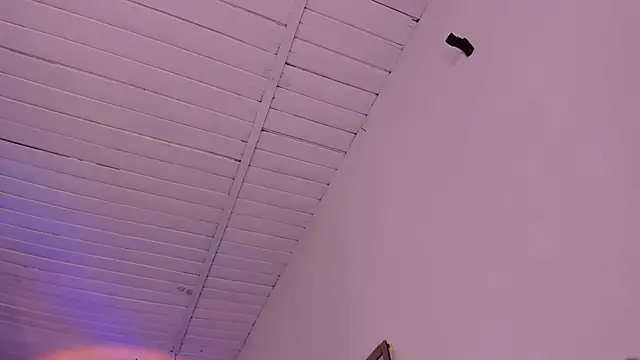 revenmiller  online show from February 2026 07:43:01 PM