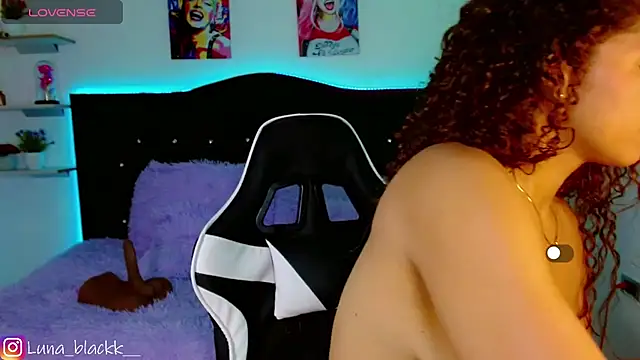 Luna blackk online show from September 2025 09:04:02 PM