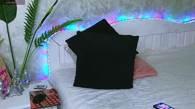 Aelorya online show from September 2025 05:58:01 PM