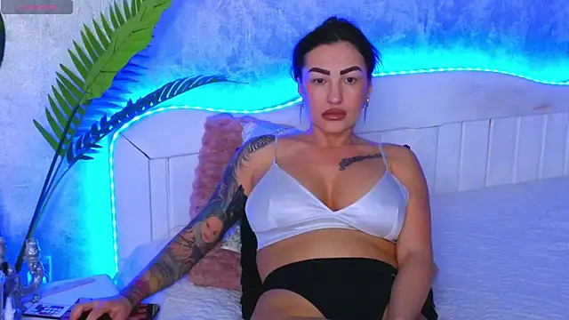 Aelorya online show from September 2025 05:28:01 PM