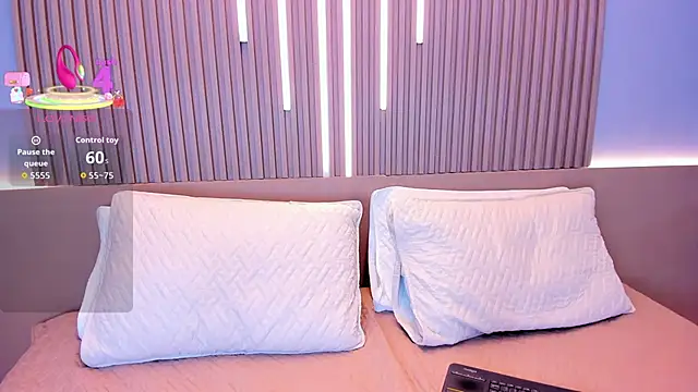 Camile cute online show from February 2026 06:11:02 PM