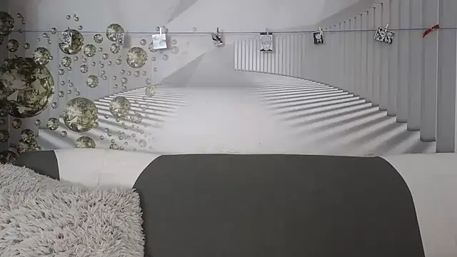 Snapshot of EvoletteLouLou chatting on September 2025 12:04:02 PM EvoletteLouLou online show from September 2025 12:04:02 PM