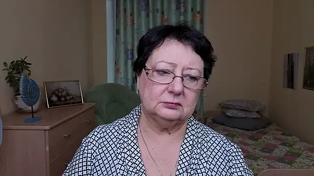 Margo Moll online show from December 2025 07:39:01 AM