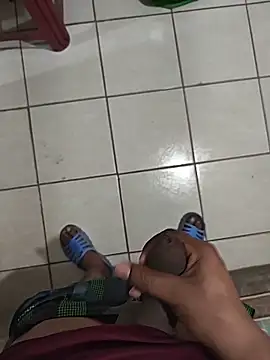 Genaro Dickinson 69 online show from November 2025 06:02:01 AM