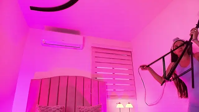 Snapshot of celeste_moonx chatting on October 2025 11:56:02 AM celeste moonx online show from October 2025 11:56:02 AM