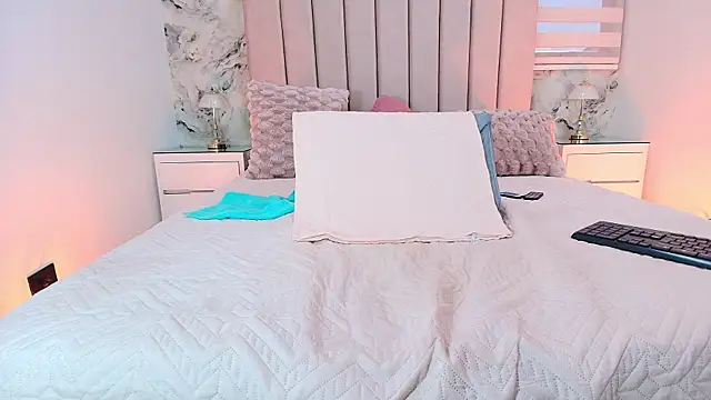 Snapshot of celeste_moonx chatting on November 2025 03:16:02 PM celeste moonx online show from November 2025 03:16:02 PM