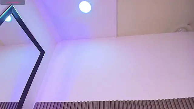 ZOETTAYLOR online show from May 2026 06:28:02 PM