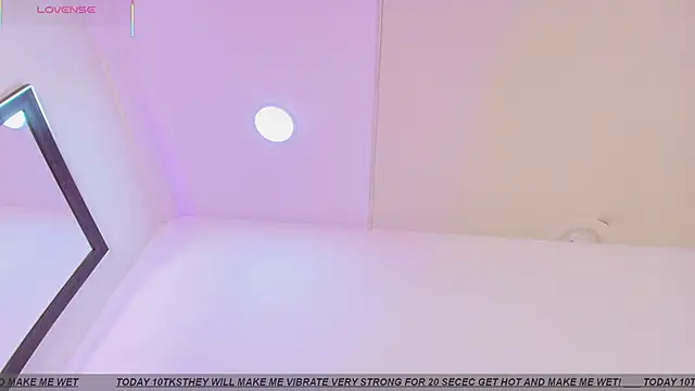 ZOETTAYLOR online show from May 2026 06:59:01 PM