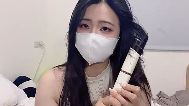 LHeart online show from September 2025 02:43:02 PM