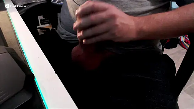 Snapshot of elgigologigante chatting on October 2025 05:33:02 PM elgigologigante online show from October 2025 05:33:02 PM