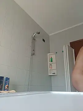 Snapshot of Alessio1987 chatting on June 2026 05:52:01 AM Alessio1987 online show from June 2026 05:52:01 AM