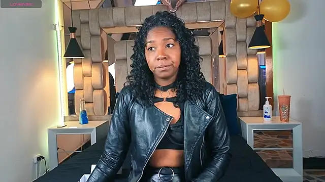 Snapshot of Blackyhot69 chatting on September 2025 01:56:01 PM Blackyhot69 online show from September 2025 01:56:01 PM