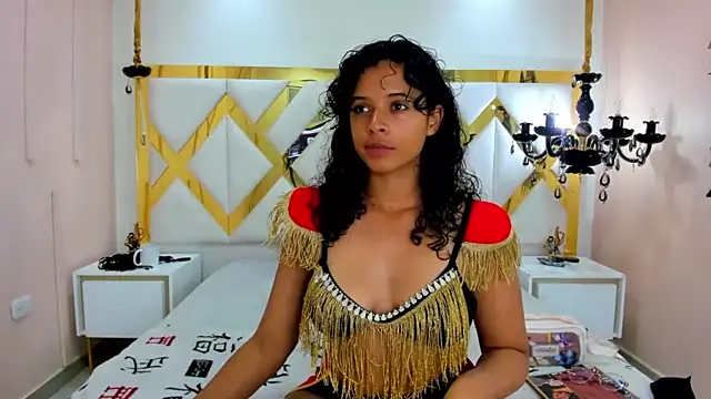 Snapshot of Sweet_Lucyy chatting on October 2025 04:44:01 AM Sweet Lucyy online show from October 2025 04:44:01 AM