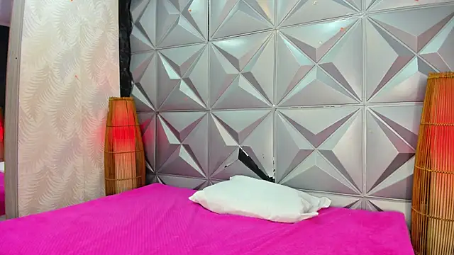 GreciaFox1 online show from December 2025 11:25:02 AM