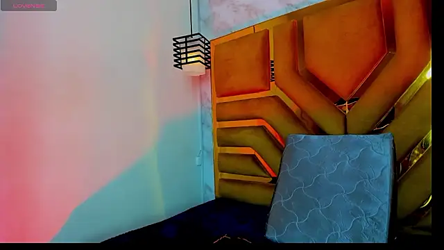 Luciifeer  online show from March 2026 07:54:01 PM